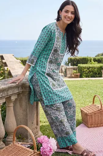 Women Ethnic Motifs Printed Regular Pure Cotton Kurta with Pyjamas