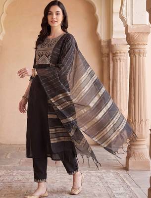 Women Ethnic Motifs Embroidered Regular Thread Work Liva Kurta with Trousers & With Dupatta 1