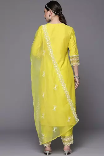 Women Ethnic Motifs Embroidered Thread Work Kurta with Trousers & Dupatta