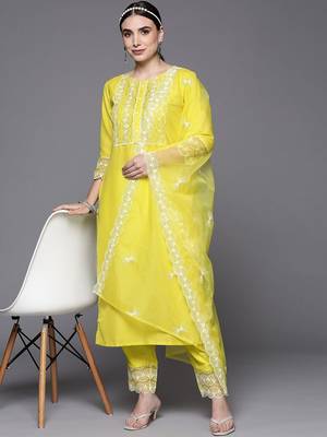 Women Ethnic Motifs Embroidered Thread Work Kurta with Trousers & Dupatta 6