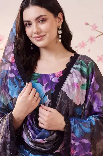 Women Floral Printed Regular Kurta with Trousers & With Dupatta
