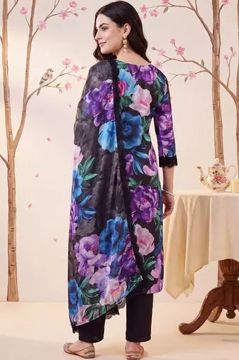 Women Floral Printed Regular Kurta with Trousers & With Dupatta