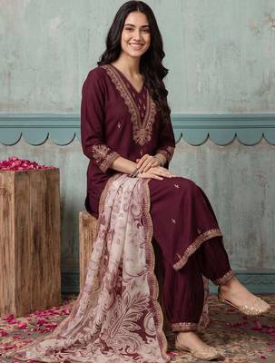 Women Ethnic Motifs Embroidered Regular Thread Work Kurta with Patiala & With Dupatta 4