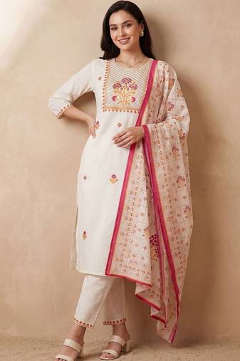 Women Floral Embroidered Regular Thread Work Pure Cotton Kurta with Trousers & With Dupatta