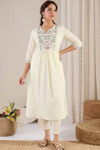 Women Floral Embroidered Empire Thread Work Pure Cotton Kurta with Trousers & With Dupatta