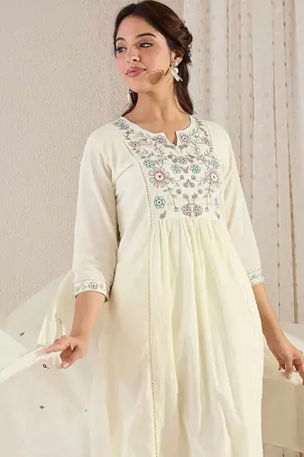 Women Floral Embroidered Empire Thread Work Pure Cotton Kurta with Trousers & With Dupatta