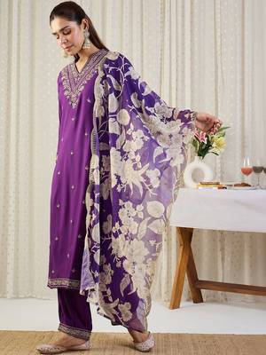 Floral Embroidered V-Neck Thread Work Kurta With Salwar & Dupatta 4