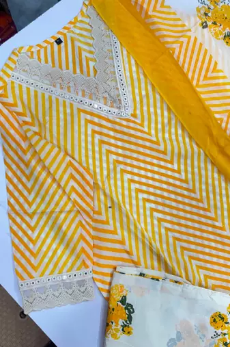 Women's Cotton Lehriya Printed Kurta and Floral print  Pant with Dupatta Set