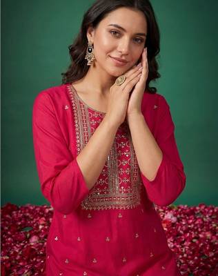 Women Ethnic Motifs Embroidered Regular Kurta with Trousers 2