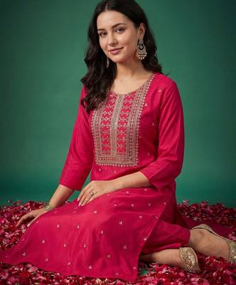 Women Ethnic Motifs Embroidered Regular Kurta with Trousers 5