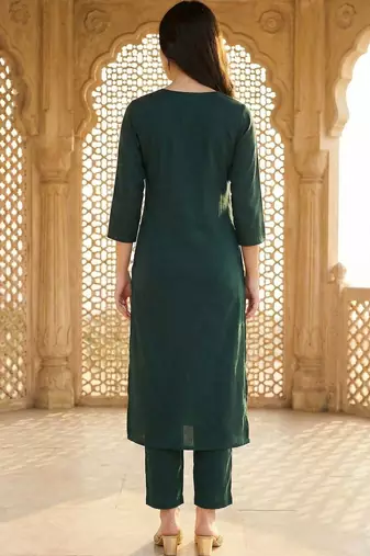 Women Ethnic Motifs Embroidered Regular Thread Work Kurta with Trousers
