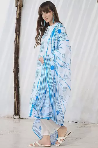 Women Geometric Dyed Cotton Kurta with Trouser & Dupatta