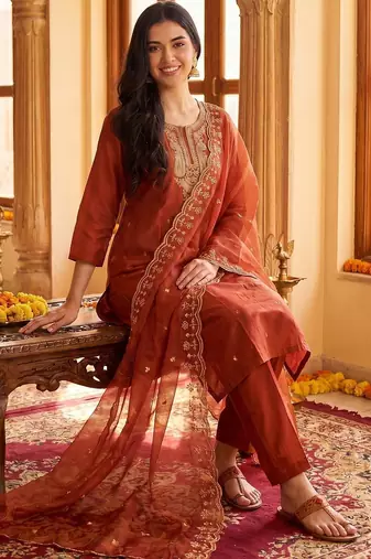 Women Ethnic Motifs Embroidered Regular Thread Work Kurta with Trousers & With Dupatta