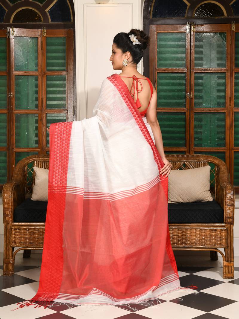women's temple mala lal par sada sari soft cotton blend  saree with blouse piece