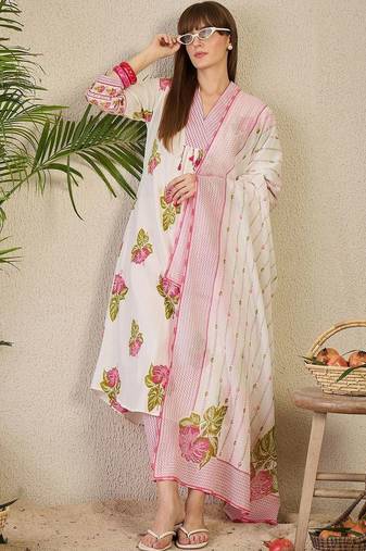Women Floral Printed Regular Pure Cotton Kurta with Trousers & With Dupatta