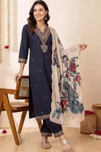Women Ethnic Motifs Embroidered Regular Thread Work Kurta with Trousers & With Dupatta