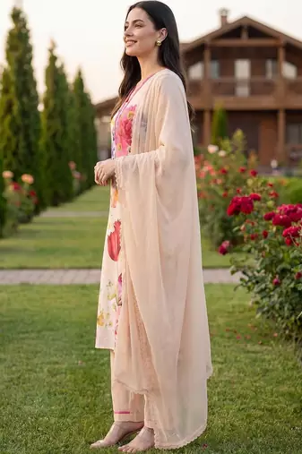 Women Floral Printed Regular Linen Kurta with Trousers & With Dupatta