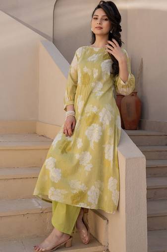 Women Floral Printed Regular Pure Cotton Kurta with Trousers