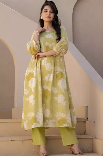 Women Floral Printed Regular Pure Cotton Kurta with Trousers
