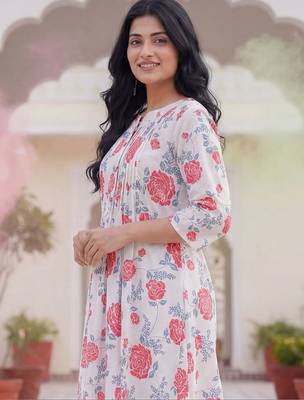 Women Floral Printed Regular Pure Cotton Kurta with Trousers 2