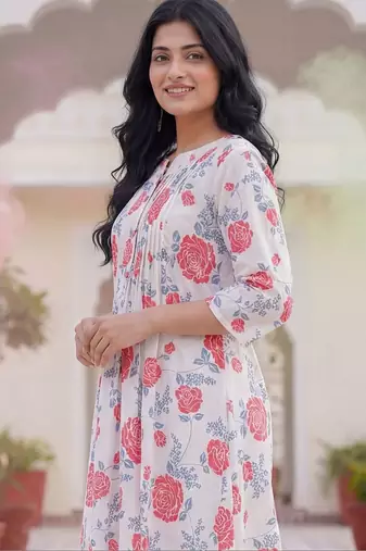 Women Floral Printed Regular Pure Cotton Kurta with Trousers