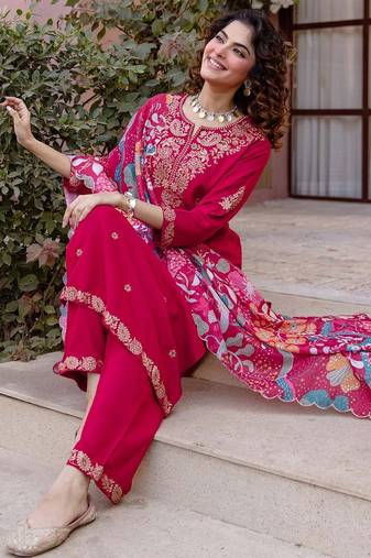 Women Ethnic Motifs Embroidered Regular Thread Work Kurta with Trousers & With Dupatta