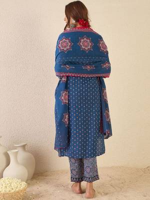 Women Ethnic Motifs Printed Regular Pure Cotton Kurta Set With Dupatta 6
