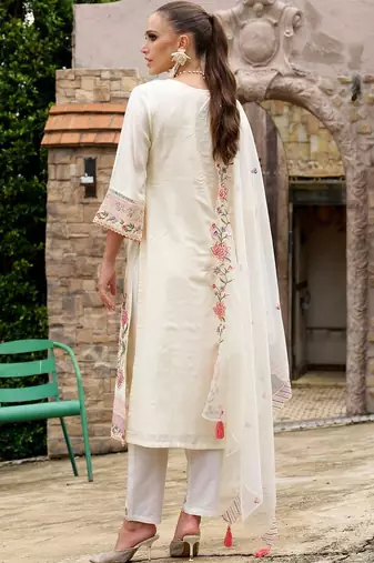 Women Floral Embroidered Regular Thread Work Kurta with Trousers & With Dupatta