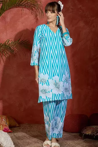 Women Floral Printed Regular Pure Cotton Kurta with Trousers