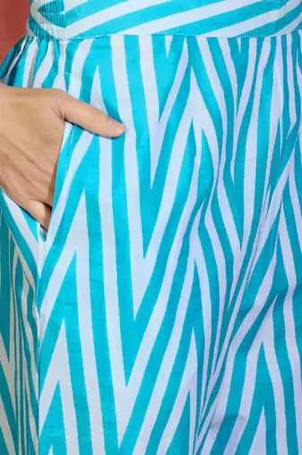 Women Floral Printed Regular Pure Cotton Kurta with Trousers