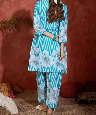 Women Floral Printed Regular Pure Cotton Kurta with Trousers 5