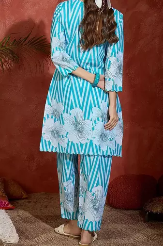 Women Floral Printed Regular Pure Cotton Kurta with Trousers