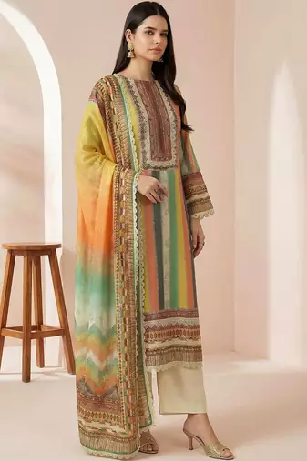 Women Printed Regular Kurta with Trousers & With Dupatta