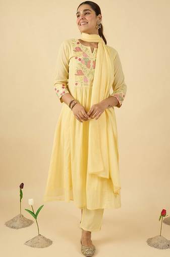Women Floral Embroidered Panelled Thread Work Pure Cotton Kurta with Trousers & With Dupatta