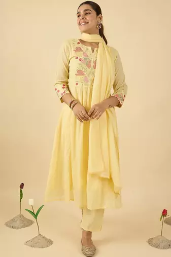 Women Floral Embroidered Panelled Thread Work Pure Cotton Kurta with Trousers & With Dupatta