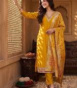 Women Ethnic Motifs Regular Kurta with Trousers & With Dupatta