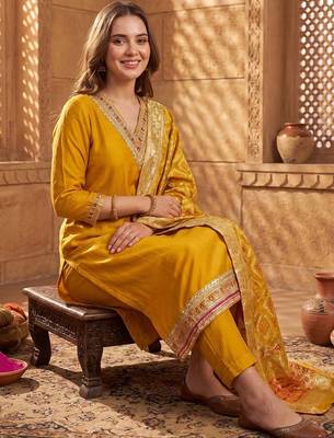 Women Ethnic Motifs Regular Kurta with Trousers & With Dupatta 5