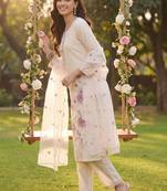 Women Floral Embroidered Regular Thread Work Kurta with Trousers & With Dupatta