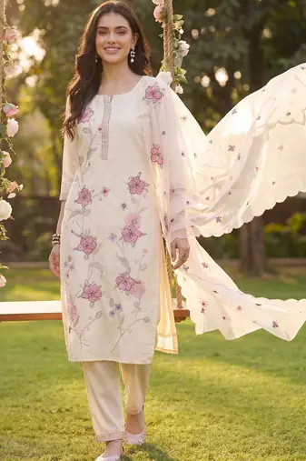 Women Floral Embroidered Regular Thread Work Kurta with Trousers & With Dupatta