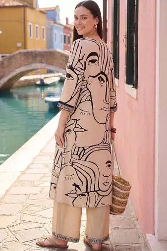 Women Printed Regular Kurta with Palazzos
