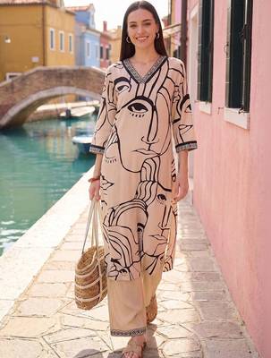 Women Printed Regular Kurta with Palazzos 5