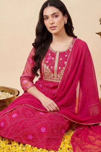 Women Bandhani Printed Regular Thread Work Kurta with Trousers & With Dupatta