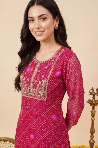 Women Bandhani Printed Regular Thread Work Kurta with Trousers & With Dupatta