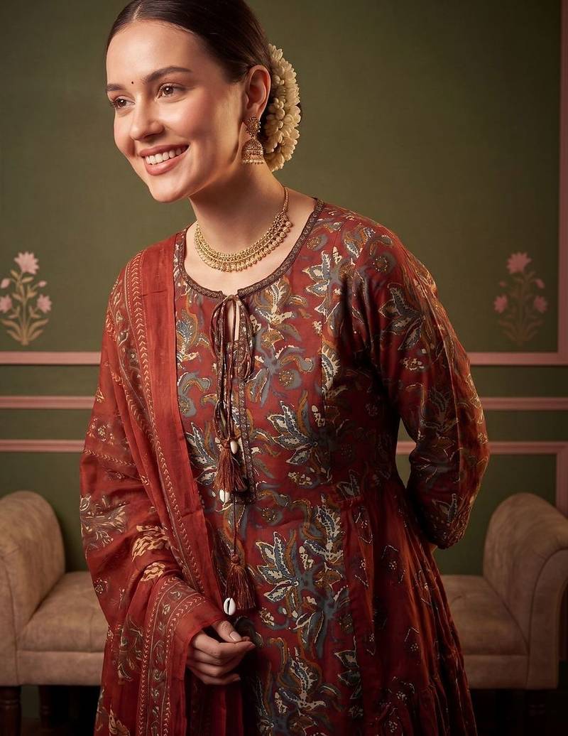 Women Ethnic Motifs Printed Tiered Pure Cotton Kurta with Trousers & With Dupatta