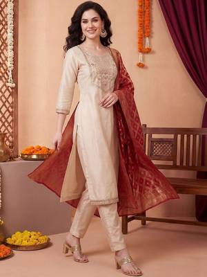 Women Ethnic Motifs Embroidered Regular Thread Work Kurta with Trousers & With Dupatta 1