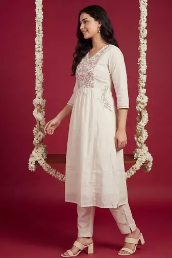 Women Floral Embroidered Regular Thread Work Pure Cotton Kurta with Trousers