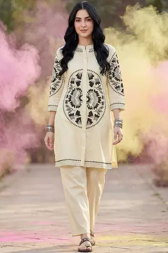 Women Ethnic Motifs Embroidered Regular Kurta with Trousers