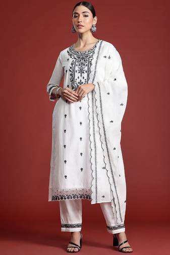 Floral Embroidered Thread Work Pure Cotton Kurta with Trousers & With Dupatta