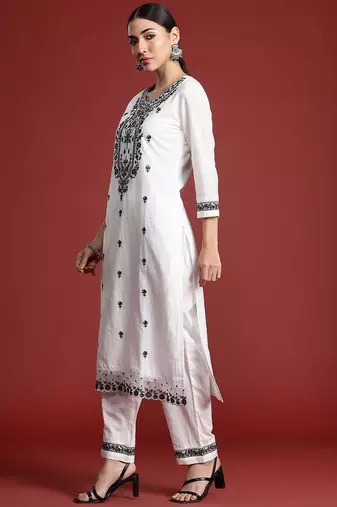 Floral Embroidered Thread Work Pure Cotton Kurta with Trousers & With Dupatta