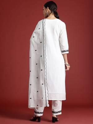 Floral Embroidered Thread Work Pure Cotton Kurta with Trousers & With Dupatta 3